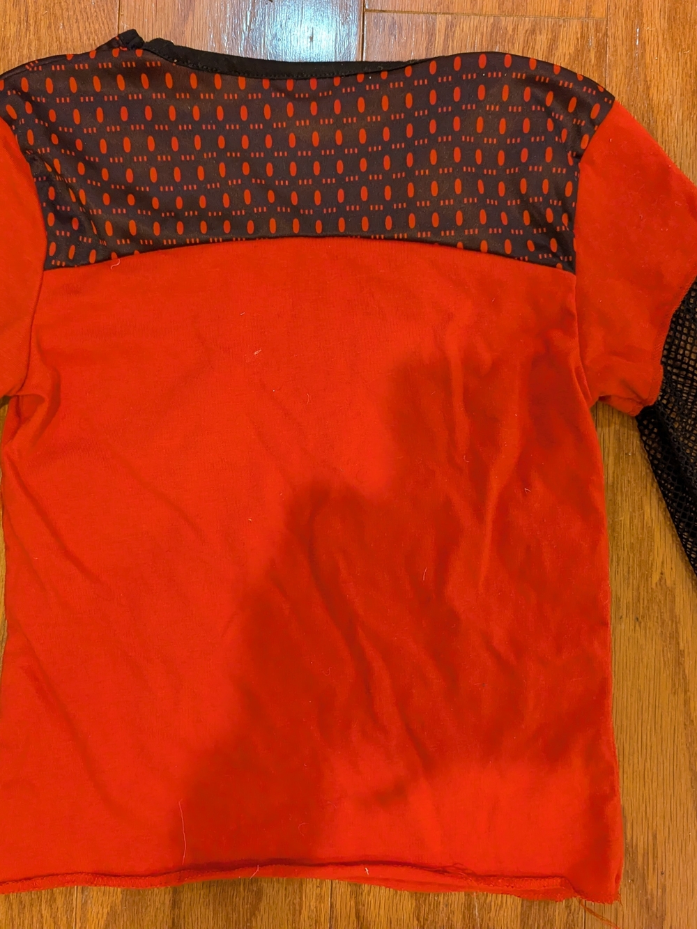 Disney Red / Queen Of Hearts Kids Top - Picture 3 of 4